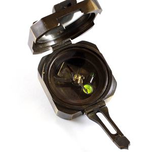 Kelvin Hughes brunton nautical เข็มทิศทิศทางทำจากทองเหลืองทำด้วยมือวัสดุโลหะผสมกล่องไม้ของขวัญแปลกใหม่สำหรับวันครบรอบ - Product Image 3