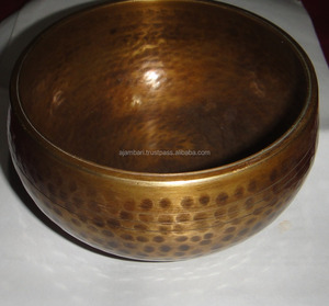 Bols chantants en métal du Népal faits à la main martelés à la main bougeoirs battus lanternes et bocaux - Product Image 1