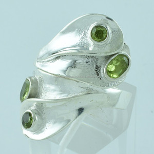 การออกแบบที่ไม่ซ้ำ Peridot หินที่ทำด้วยมือ925แหวนเงินผู้ค้าส่งอินเดีย - Product Image 3