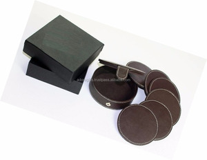 Ensemble de sous-verres en cuir de taille personnalisée sous-verres ronds bruns promotionnels uniques sous-verres antidérapants - Product Image 1