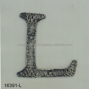 Letra del alfabeto antigua, alambre de Metal, negro - Product Image 1