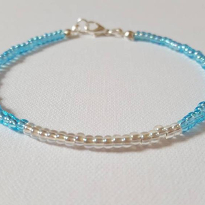 Bracelet tendance en perles de rocaille - Bracelet délicat - Bracelet perlé argenté - Product Image 1