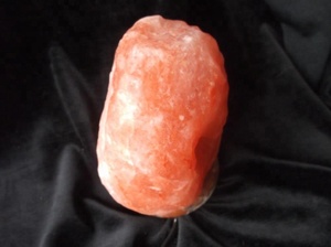 Lámpara de sal del Himalaya rosa claro tallada de alta calidad (6-9 libras) para decoración del hogar y purificación de aire-Sian Enterprises - Product Image 6