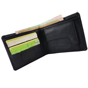 กระเป๋าสตางค์แบบพับสองพับสุดหรูสำหรับผู้ชายมีที่ใส่นามบัตรหนัง PU สีดำบุโพลีเอสเตอร์ความยาวสั้นโลโก้ตัวเลือก - Product Image 1