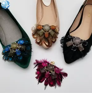 2022 Federn Schmuck Schuh clips Dekoration Strass Schuhs chnalle für Frauen Schuhe Zubehör