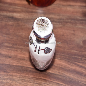 Mini urna de cremación de flores de Brassworld, suministros funerarios de la India - Product Image 4