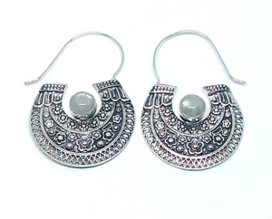 Piedra lunar del arco iris de aro de latón pendiente regalo para las mujeres tribales pendiente - Product Image 1