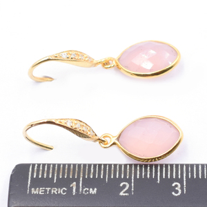 Cuarzo Rosa 31 a 32 MM con alambre de oreja de circón Forma de marquesa Bisel de plata Pendiente chapado en oro - Product Image 4