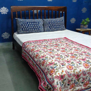 Venta directa de fábrica de alta calidad India hecho a mano 100% algodón cama de flores bloque impreso bebé edredón Animal patrón seda para el hogar - Product Image 4