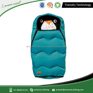 Poussette pour bébé en matériau biologique, couvre-pieds avec moniteur de taux élévé - Product Image 2