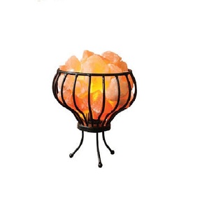 100% La mejor lámpara de sal con diseño de cilindro Cesta de metal tallada y cordón Estilo Feng Shui para regalos de negocios Material orgánico - Product Image 1