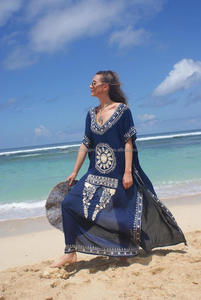 ชุดเดรสแม็กซี่เดรสยาวสำหรับผู้หญิง,ชุดโบฮีเมียนปักลายข้างคอ V ชุดชายหาดปาร์ตี้ปี2019 - Product Image 4