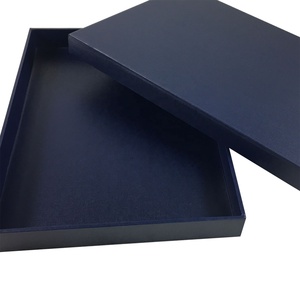 Caja de regalo Premium tailandesa de seda sintética con broche de papel reciclable de plástico de madera PE y MDF para portavelas y otros regalos Premium - Product Image 5