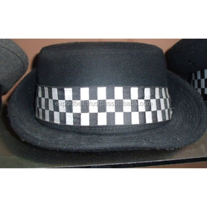 Gorro de Uniforme Negro de Moda OEM Unisex, 100% Lana, Insignia de Bordado con Parche de Bullion, Diseño y Colores Personalizados, Uso Diario - Product Image 2