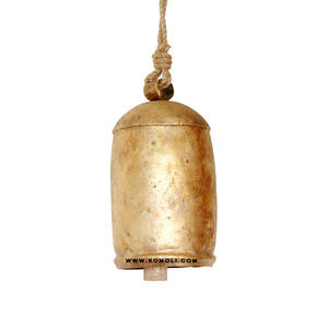 Grandes cloches de vache en métal antique, cloches de vache indiennes pour la décoration de la maison - Product Image 2