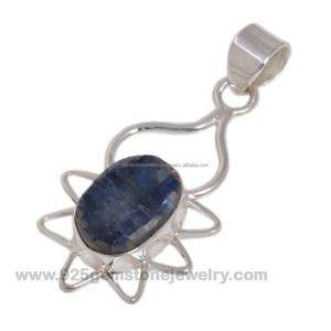 จี้รูปวงรีรูปดอกไม้สีเงินสเตอริ925พร้อมด้วยพลอยหยาบของไคยาไนต์ของขวัญทางศาสนาคริสเตียนสำหรับผู้หญิง - Product Image 1