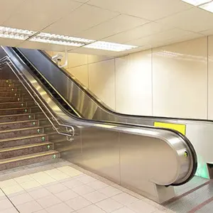 Escalator resistente do transporte público do preço competitivo com balustrading de aço inoxidável