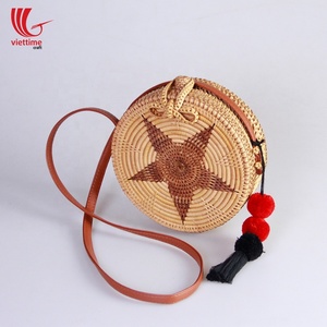 Sac à main en rotin rond écologique petit style vintage avec motif étoile et doublure en coton pompon Vente en gros du Vietnam - Product Image 2