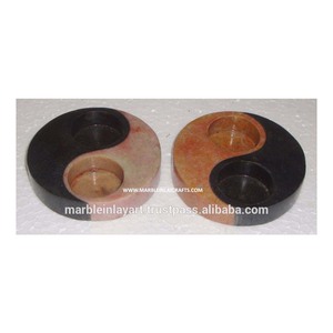 Portavelas de Piedra Jabonosa Hechos a Mano - Product Image 1