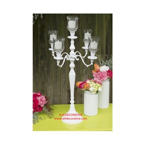 Candélabres blancs centres de table de mariage avec verre votif décoration de sol pour la maison et le mariage grands candélabres faits à la main à vendre - Product Image 1
