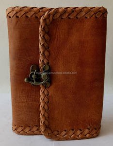 Diario de cuero repujado genuino hecho a mano, diseño de puntada lateral grande doble con cierre de bloqueo, perfecto para regalos de oficina - Product Image 1