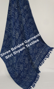 Manta Balajee de Comercio Justo, Hecha en India con Algodón Reciclado, Tejida en Azul Índigo, Lisa o Estampada, para Sofá, Cama o como Cobija - Product Image 4