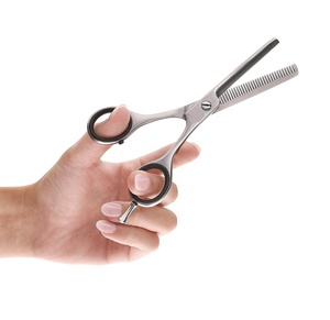 Tijeras de adelgazamiento de acero inoxidable japonesas extra afiladas profesionales 30 dientes corte de pelo perfecto para diestros logotipo personalizado - Product Image 3