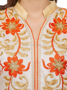 Traje de algodón para uso diario, vestido casual de verano con bordado indio, vestidos de algodón con bordado indio, hecho a mano en color blanco. - Product Image 4