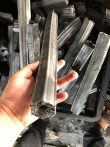 Briquetas de carbón hechas a máquina ecológicas de gran oferta, fuente de calefacción de madera dura sostenible de bambú, directo de fábrica de Vietnam - Product Image 4