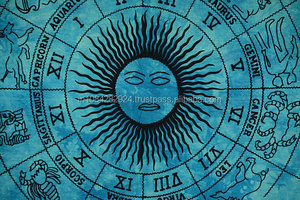 พรมแขวนผนังประดับลวดลายพิมพ์ลายราศีสีดำและสีฟ้าขนาดควีนไซส์ - Product Image 3