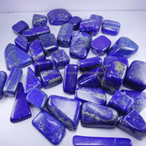 Vente en gros de pierres précieuses brutes non coupées en lapis-lazuli bleu naturel-Origine afghane, finition dégringolée, certifiée tierce partie - Product Image 1