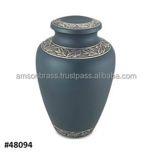 Cendres humaines funéraire métal laiton classique crémation urnes bleu ciel enduit de poudre fini souvenir crémation urnes pour humain - Product Image 1