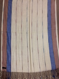 Écharpe d'hiver pour femme en rayonne, tissée à la main, élégante et durable - Product Image 6