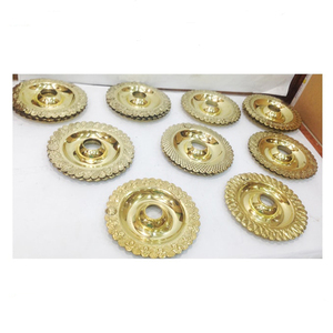 Laiton floral de luxe de plateaux de narguilé de bord avec la finition élégante de laque - Product Image 1