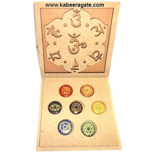 Juego de chakras grabadas, caja con símbolo de sándalo, venta al por mayor - Product Image 1