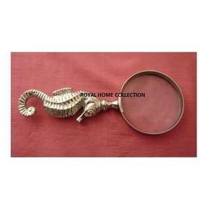 Loupe à main vintage 10X avec poignée en bois, outil usb pour la lecture de livres, pièces d'inspection, carte jouet, passe-temps - Product Image 2