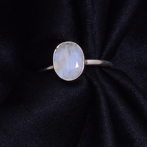 Rainbow Moonstone Faceted 925 Sterling Silver Gemstone Classic Ring Jewelry for Unisex Grossiste Fabrication Casa De Plata - Product Image 3