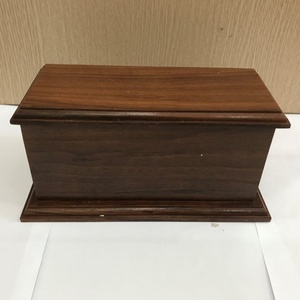คุณภาพสูงขายดีที่สุดไม้ Cremation Urns สำหรับผู้ใหญ่จากเวียดนาม - Product Image 1