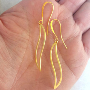 Pendientes de gota de mujer chapados en oro minimalistas populares al por mayor colgante geométrico de moda piedra de circón colgante religioso de moda - Product Image 2