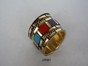 Rond de serviette en mosaïque de nacre à deux nuances Articles de table en laiton avec placage d'argent et perles de verre en cristal Stocké Caractéristique - Product Image 4