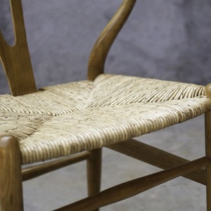Chaise de salle à manger contemporaine de style antique en bois massif de Sungkai, reproduction, robuste, pour usage intérieur, hôtel, maison, bureau - Product Image 6