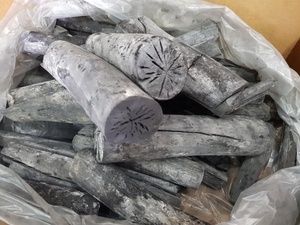 Carbón blanco BINCHOTAN alto en calorías hecho de madera dura 5-6 horas de tiempo de combustión sin humo y sin llama para el mercado de Japón y Corea - Product Image 4