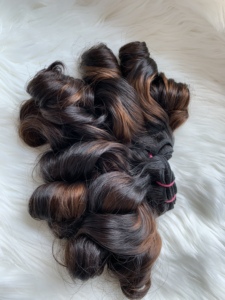 Silky Funmi Bouncy Siêu Đúp Rút Ra Giá Nhà Máy 100% Phần Mở Rộng Tóc Người Số Lượng Lớn Trong Kho - Product Image 3