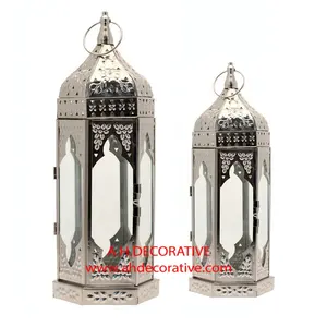 出售银色摩洛哥顶级装饰手工设计，带玻璃蜡烛灯
