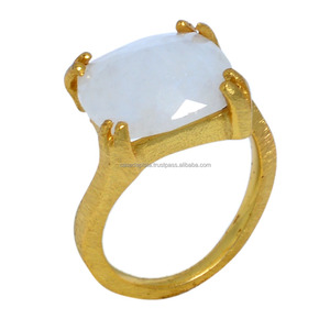 Pierre de lune arc-en-ciel blanche naturelle 925 bague en argent plaqué or bijoux à la mode à la mode pour mariage ou cadeau de fête - Product Image 1