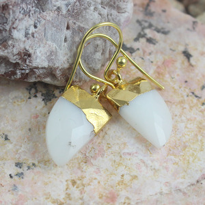 Boucles d'oreilles pendantes en forme de corne d'agate blanche plaqué or galvanoplastie Style classique pour les mariages ou les fêtes Cadeau parfait - Product Image 3