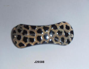 Pince à cheveux en corne de buffle de haute qualité avec motifs accessoires de cheveux corne Art Ware pinces à cheveux meilleur cadeau pour les femmes et les filles - Product Image 2