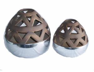 Jarrón de Flores de Aluminio Fundido con Patrones Egipcios y Acabado Terracota, Disponible en Otros Tonos - Product Image 3