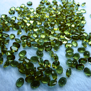 
 
 
 Coszcalt Exports, pierres précieuses d'alexandrite naturelle certifiées par des tiers, pierres précieuses en vrac, vert/orange clair, cabochon, pierres de naissance calibrées - Product Image 3