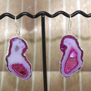 Pendiente druzy de geoda púrpura Natural, pendiente de gancho de galvanoplastia de plata para mujer, pendiente de ágata elegante de forma libre - Product Image 2